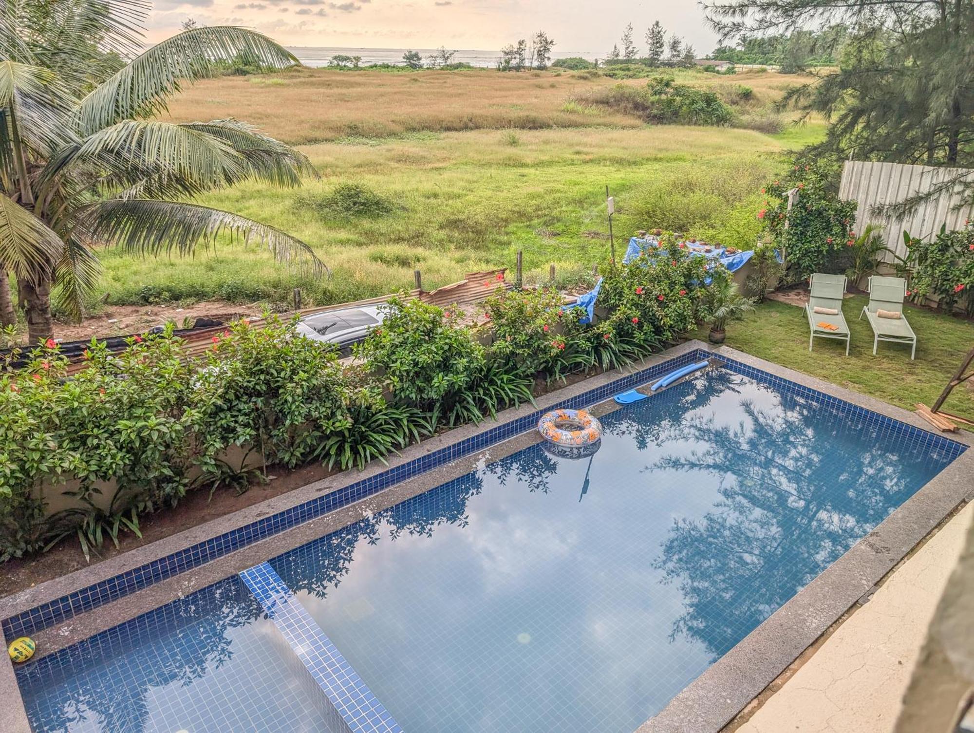 Beach Villa Morjim Luaran gambar